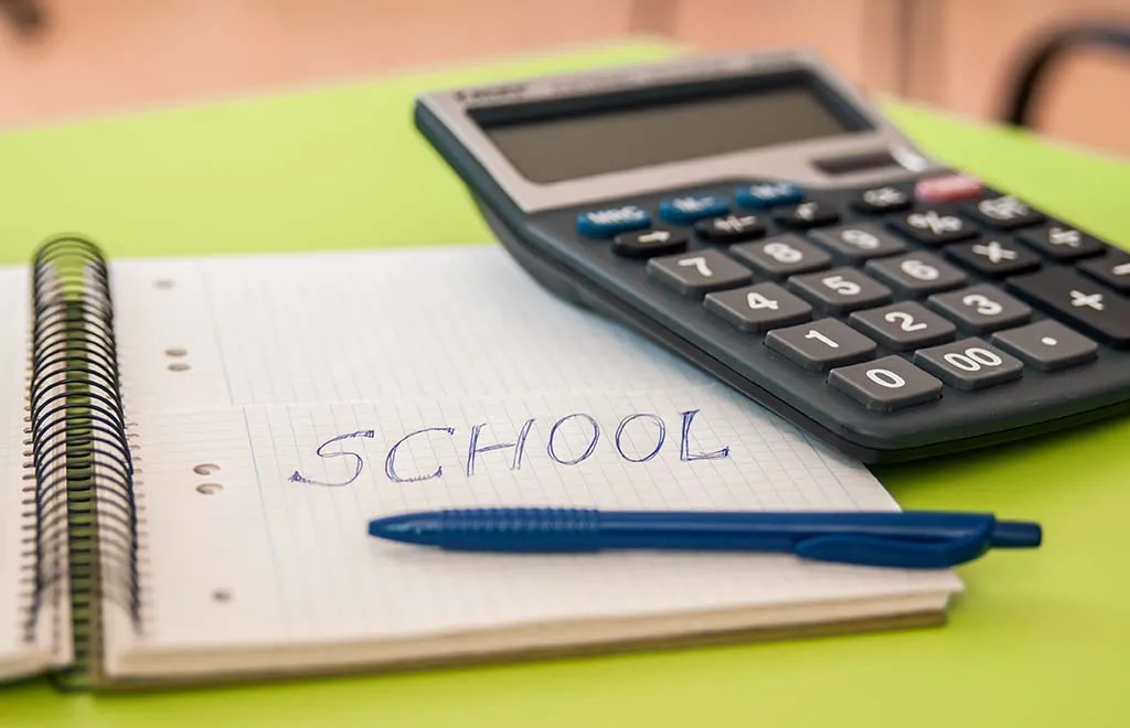 School Academy accountants